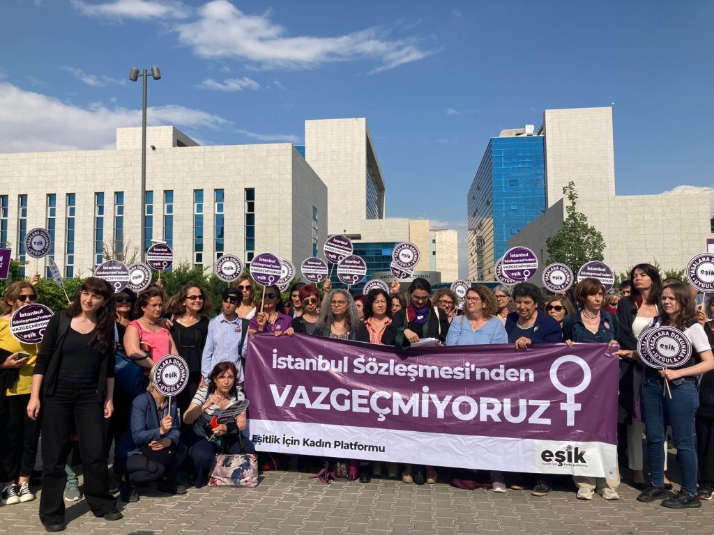 Duruşma Salonlarından Sinema Salonlarına: Kadın Hareketi Her Yerde