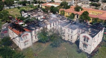 Tulumbacılardan İtfaiyeye: Balıklı Rum Hastanesindeki yangını kim söndürdü?