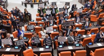 Dezenformasyon, Yalan Haber, Sansür: Distopik yasa onaylandı