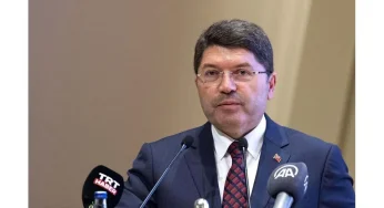 AK Parti sivil anayasa söyleminde samimi mi?