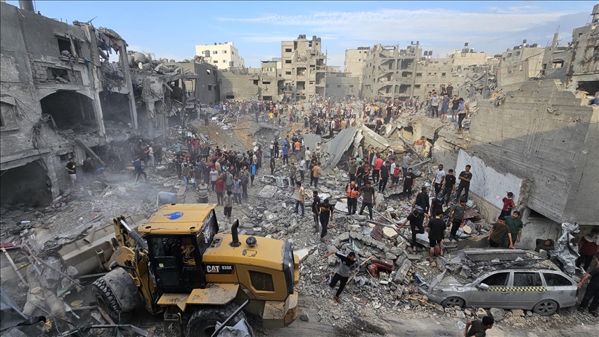 İsrail Gazze’deki Cibaliya mülteci kampına saldırdı