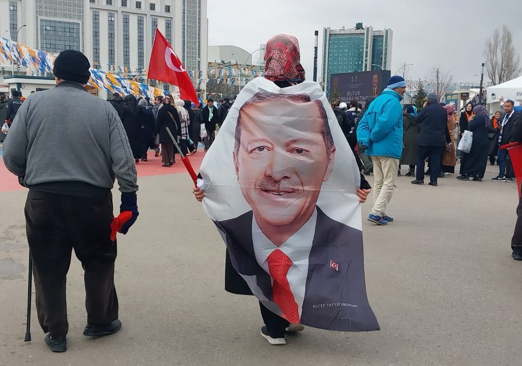 Ankara Mitingi: AK Partililerin gündemi “mal varlığı” değil “hizmet”