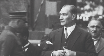 Atatürk’ün liderlik mirası: “Savaş ve Barış”