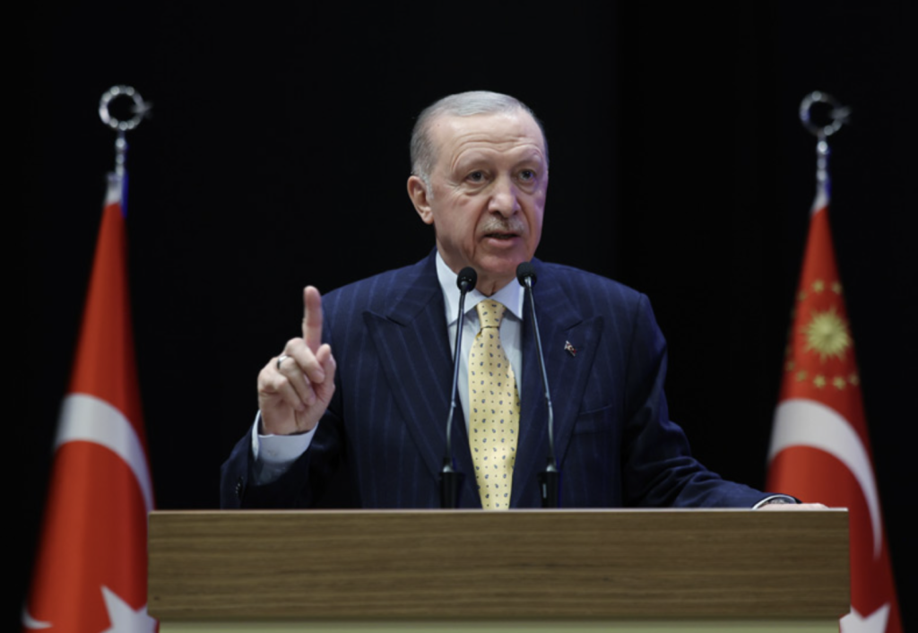 Erdoğan threatens opposition leader: “Watch your step”