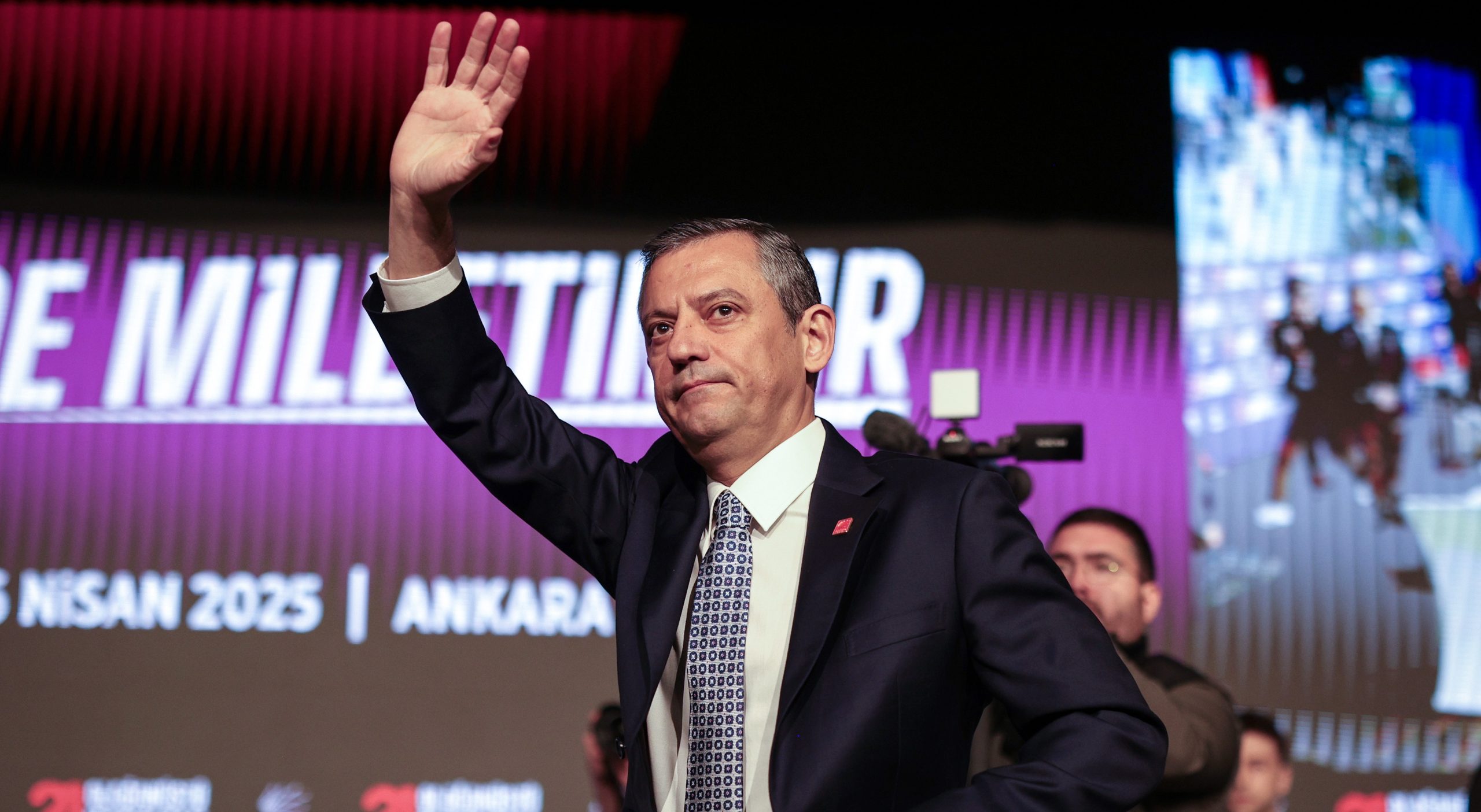 özgür selam