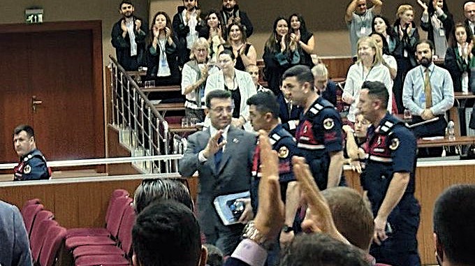 İmamoğlu’nu aday yaptırmama davalarında bir gün daha: 1 yıl 8 ay