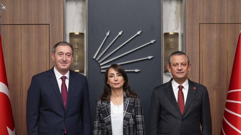 DEM de PKK da Neden CHP Olmazsa Olmaz Demeye Başladı?