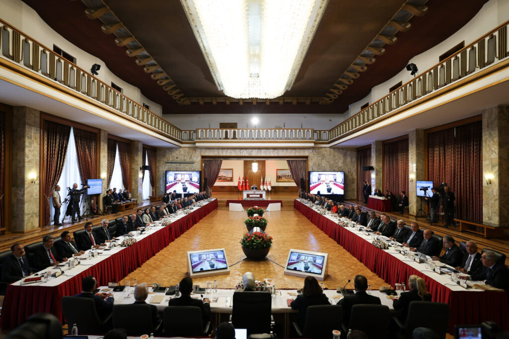 Suriye’de Aşılan Eşik Türkiye’de Barış Zeminini Güçlendirecek mi?