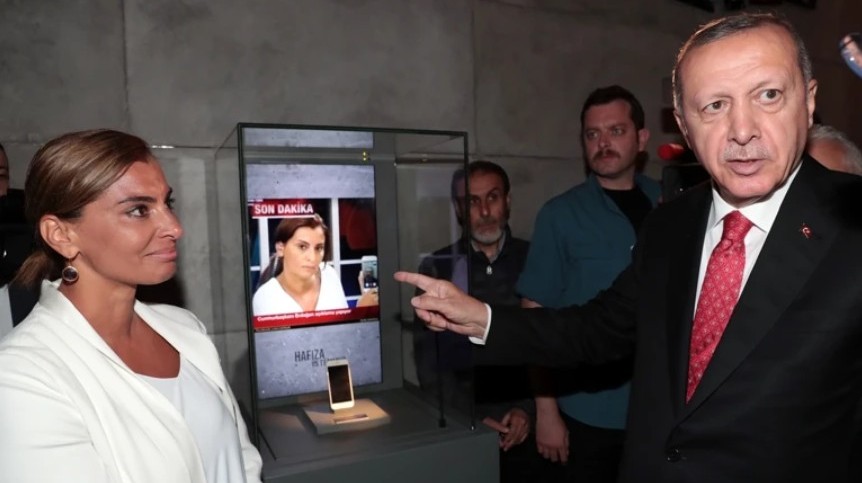 “Amiral gemisi” Hürriyet, hükümetten “ana akıma” daha çok destek istiyor