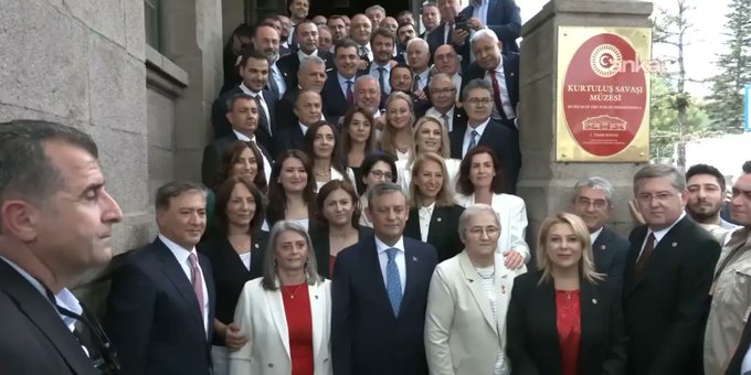 Özel, Yeni Parti’yi kurdu: siyasette yeni bir dönem