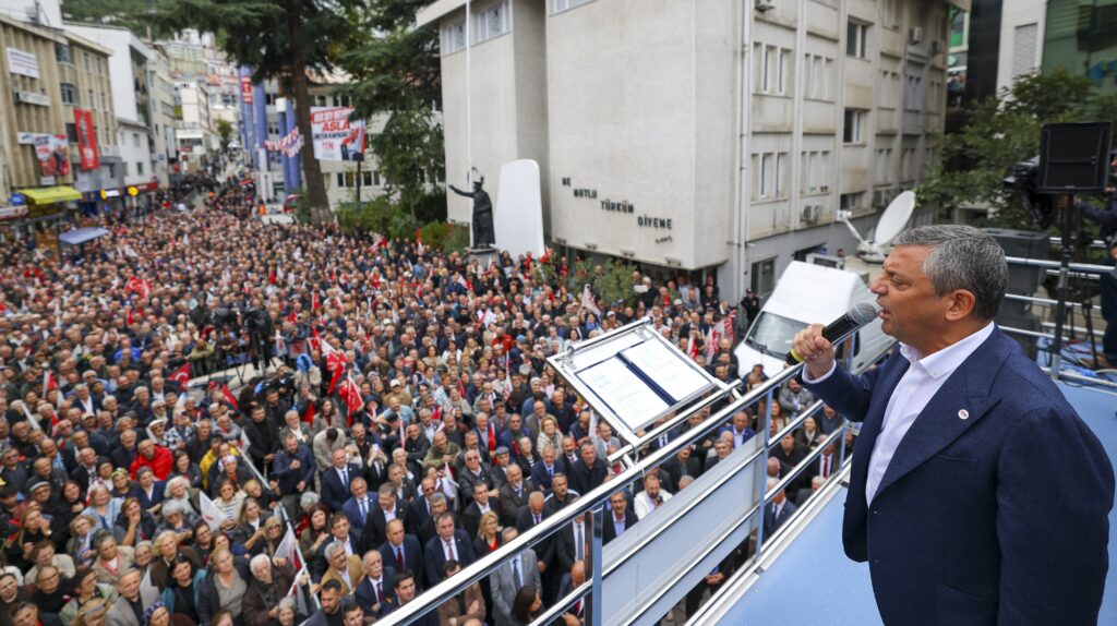 Bu kez Eyüpsultan. Özel’den Erdoğan’a: böyle mi alacaksın İstanbul’u?